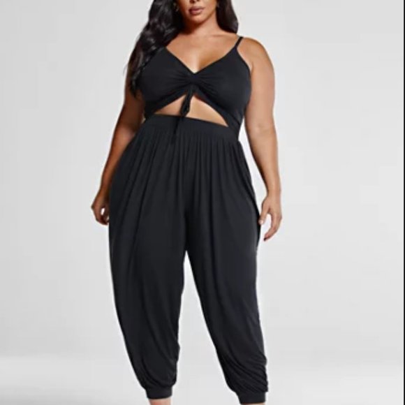 Fashion to Figure Black Jumpsuit - Picture 1 of 3